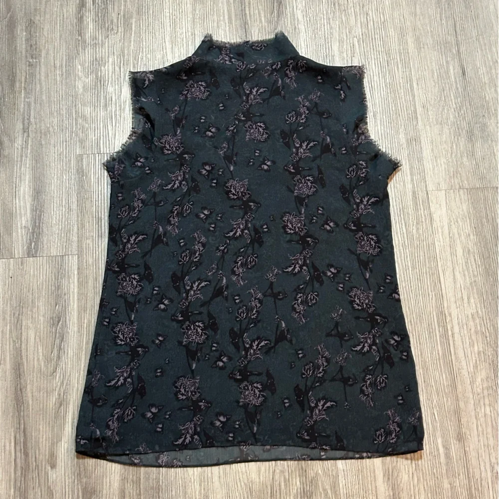 CAbi Sleeveless Floral Blouse With Frayed Hem. Lined. - Picture 4 of 8